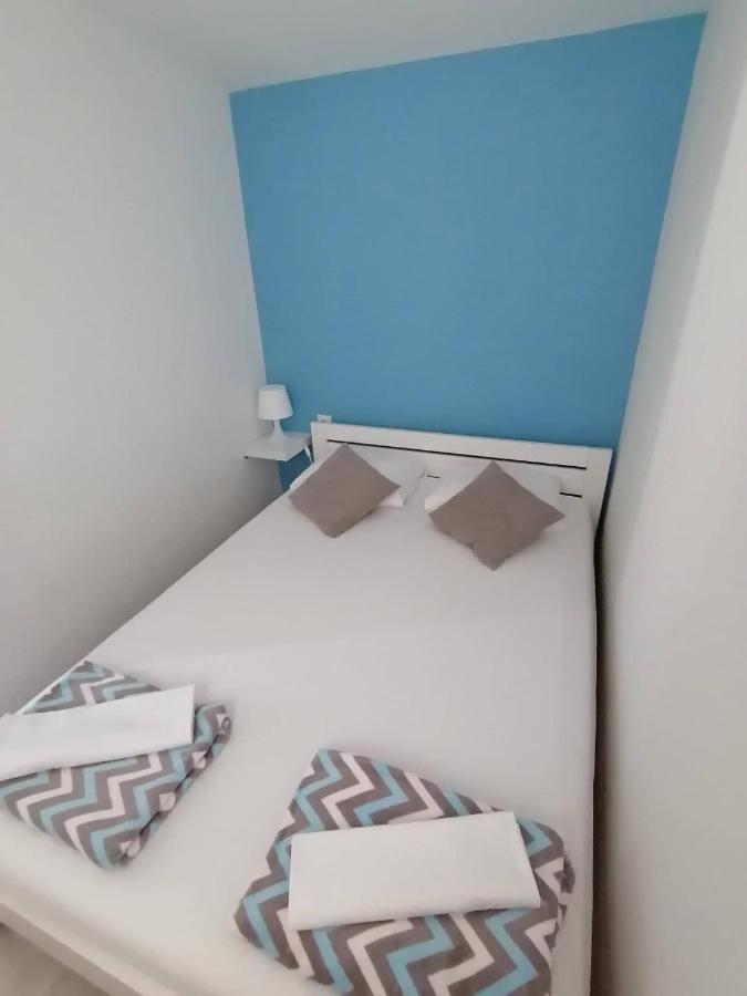 Fjaka Camp Pakostane Ngoại thất bức ảnh