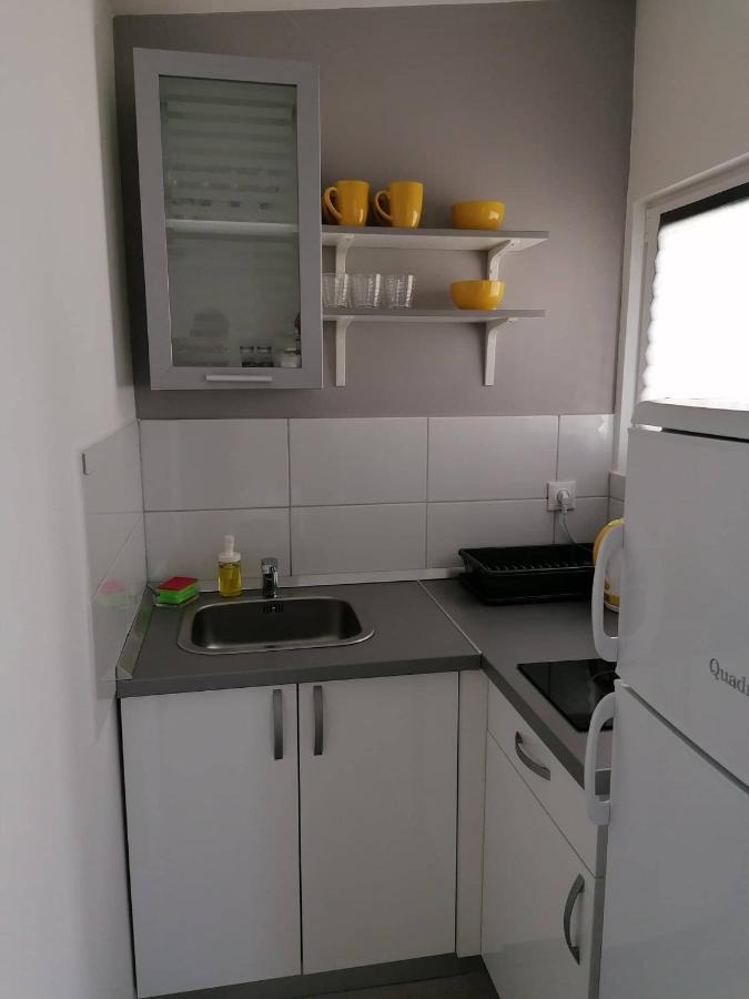 Fjaka Camp Pakostane Ngoại thất bức ảnh